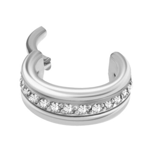 Silberner Piercingring mit Kristallen auf weißem Hintergrund