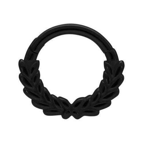 Schwarzer Piercingring aus Chirurgenstahl mit Kranzdesign auf weißem Hintergrund