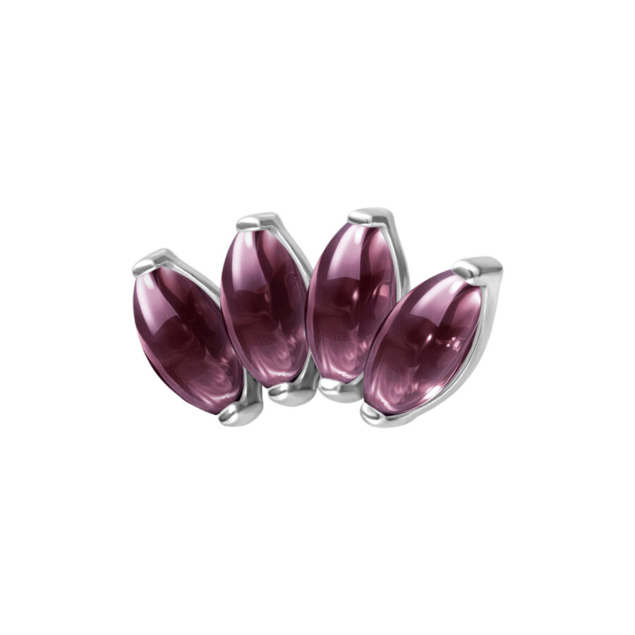 Vier silberne Aufsätze mit lila Amethysten auf weißem Hintergrund