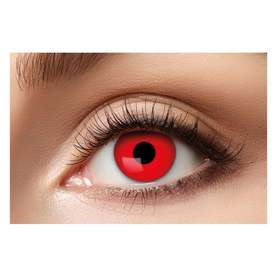 Rote Kontaktlinsen für kraftvollen Look Nahaufnahme eines Auges mit roter Kontaktlinse auf weißem Hintergrund