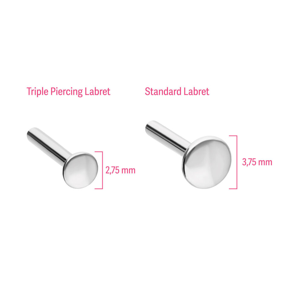 Zwei silberne Labrets auf weißem Hintergrund, links 2,75 mm, rechts 3,75 mm