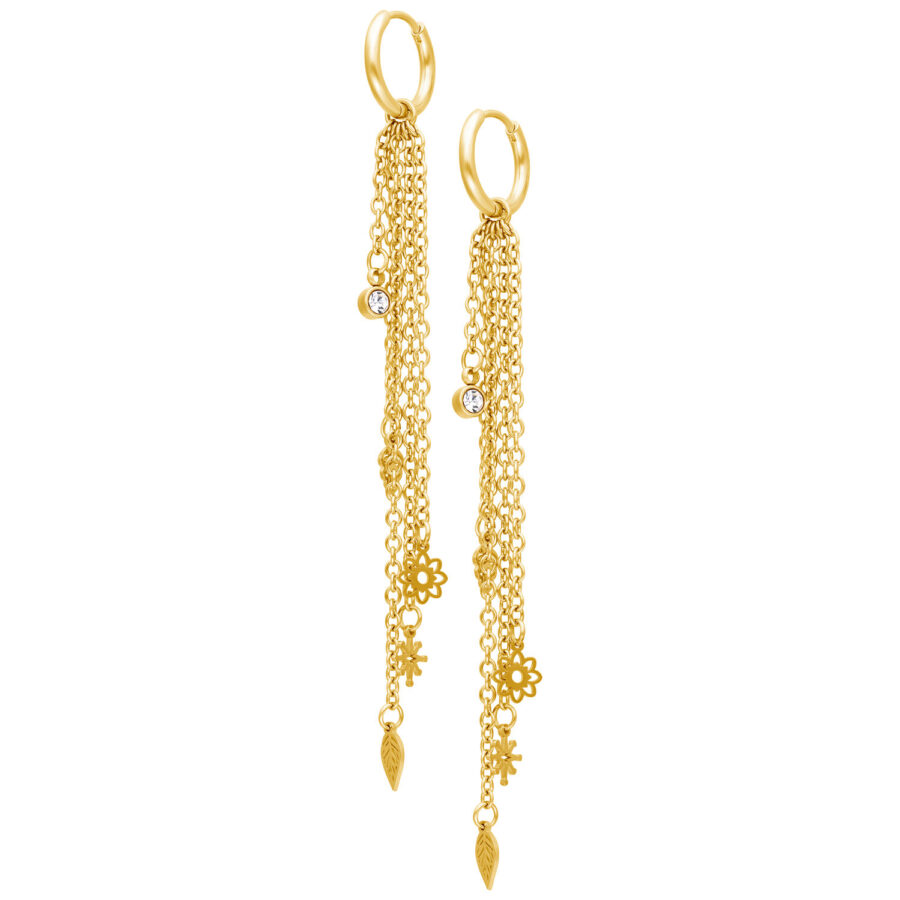 Lange goldene Ohrringe mit Kettenanhängern und Blumenmotiven auf weißem Hintergrund