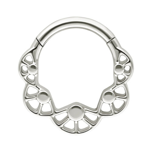 Weißgoldener Septum Clicker mit Blasenmuster auf weißem Hintergrund